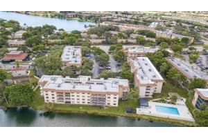 601 Ives Dairy Rd, Miami, FL 33179, Sold 12/19/22