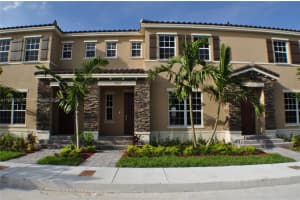 17165 SW 94th St, Miami, FL 33196, Sold 10/31/22