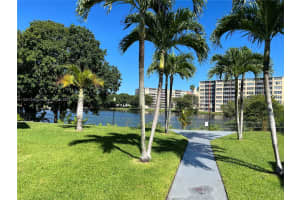 1667 NE Miami Gardens Dr, Miami, FL 33179, Sold 11/01/22