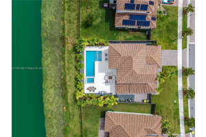 2495 SE 2nd St, Homestead, FL 33033, Sold 01/30/23