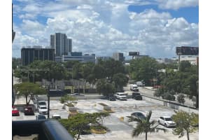 600 NE 36th St, Miami, FL 33137, Sold 11/21/22