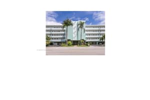 700 NE 14th Ave, Hallandale Beach, FL 33009, Sold 10/31/22