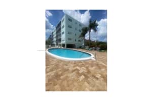 700 NE 14th Ave, Hallandale Beach, FL 33009, Sold 10/31/22