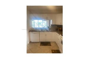 700 NE 14th Ave, Hallandale Beach, FL 33009, Sold 10/31/22