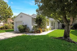 1251 SW 109th Ave, Pembroke Pines, FL 33025, Sold 11/21/22