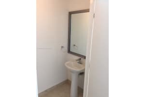 90 SW 3rd St, Miami, FL 33130, Sold 03/16/23