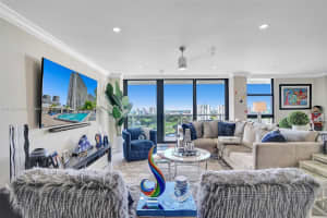 3731 N Country Club Dr, Aventura, FL 33180, Sold 11/15/22