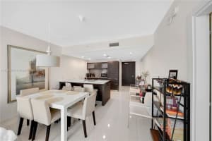 Epic Tower, 200 Biscayne Blvd Way, Miami, FL 33131, Sold 01/05/23