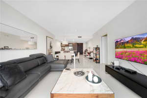 Epic Tower, 200 Biscayne Blvd Way, Miami, FL 33131, Sold 01/05/23