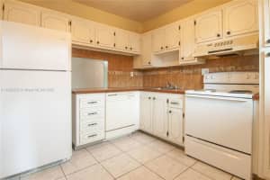 5935 Del Lago Cir, Sunrise, FL 33313, Sold 11/15/22