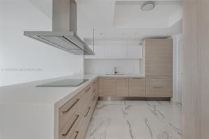 17111 Biscayne Blvd Unit 1511, Aventura, FL 33160, Sold 12/15/22