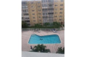 620 NE 12th Ave, Hallandale Beach, FL 33009, Sold 10/20/22