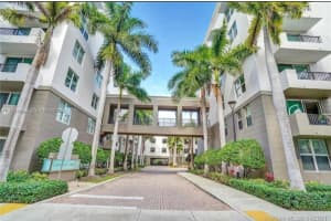 2401 NE 65th St, Fort Lauderdale, FL 33308, Sold 11/28/22