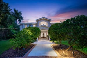 2501 Lake Ave, Miami Beach, FL 33140, Sold 09/26/23