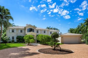 2501 Lake Ave, Miami Beach, FL 33140, Sold 09/26/23