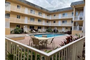 7910 Taft St, Pembroke Pines, FL 33024, Sold 12/19/22