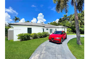 7430 Beach View Dr, North Bay Village, FL 33141, Sold 12/08/22