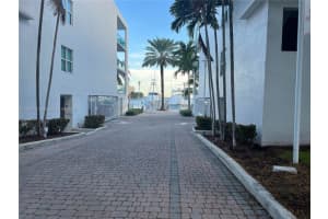 7900 Harbor Island Dr, Miami Beach, FL 33141, Sold 12/22/22