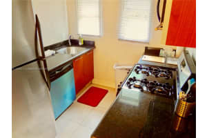 500 14th St, Miami Beach, FL 33139, Sold 02/09/23