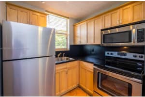 1801 S Treasure Dr, North Bay Village, FL 33141, Sold 11/04/22