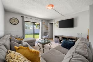 6001 Shaker Wood Cir, Tamarac, FL 33319, Sold 11/18/22