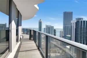 45 SW 9th St, Miami, FL 33130, Sold 12/13/22