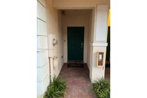 3085 NW 30th Pl, Oakland Park, FL 33311, Sold 11/17/22