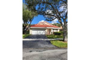 9741 NW 18th Ct, Plantation, FL 33322, Sold 12/16/22
