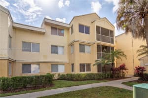 5612 Rock Island Rd, Tamarac, FL 33319, Sold 01/25/23