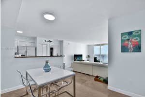 1155 Brickell Bay Dr, Miami, FL 33131, Sold 11/22/22