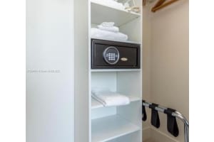 4010 N Ocean Dr, Hollywood, FL 33019, Sold 03/10/23