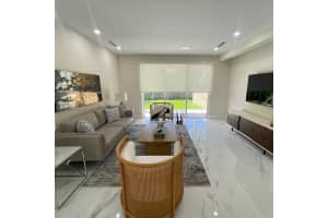 806 SW 9th St, Fort Lauderdale, FL 33315, Sold 03/27/23