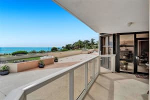 6423 Collins Ave, Miami, FL 33141, Sold 12/28/22