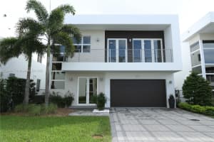 9710 NW 74th Terrace, Doral, FL 33178, Sold 02/13/23