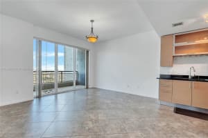 60 SW 13th St, Miami, FL 33130, Sold 11/03/22