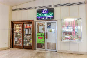 999 Brickell Bay Dr, Miami, FL 33131, Sold 11/28/22