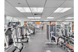 31 SE 5th St, Miami, FL 33131, Sold 11/22/22
