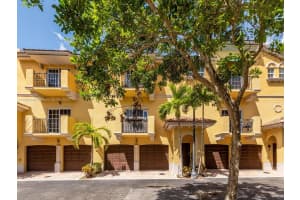 2504 SW 14th Ave, Fort Lauderdale, FL 33315, Sold 12/09/22