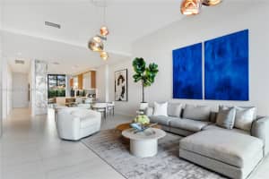 2811 S Bayshore Dr, Miami, FL 33133, Sold 02/15/23