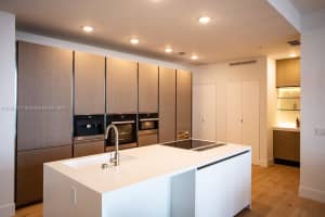 6800 Indian Creek Dr #10b, Miami Beach, FL 33141, Sold 02/09/23
