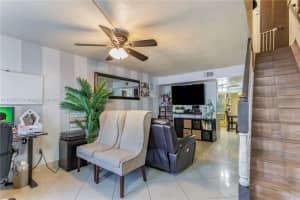 4021 W 9th Ct, Hialeah, FL 33012, Sold 11/04/22