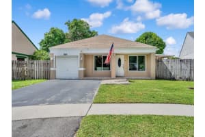 920 SW 86th Ave, Pembroke Pines, FL 33025, Sold 11/18/22