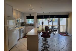 2000 Diana Dr, Hallandale Beach, FL 33009, Sold 11/14/22