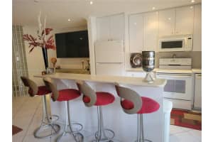 2000 Diana Dr, Hallandale Beach, FL 33009, Sold 11/14/22