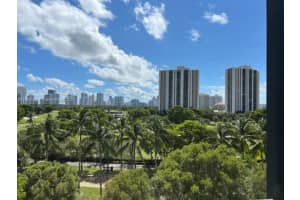 3101 N Country Club Dr, Aventura, FL 33180, Sold 12/07/22