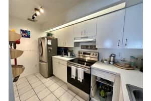 18860 NW 57th Ave, Hialeah, FL 33015, Sold 11/15/22