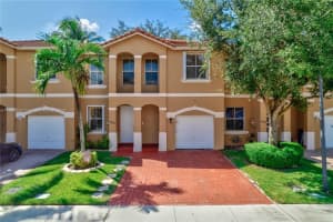 922 NW 134th Ave, Pembroke Pines, FL 33028, Sold 12/12/22