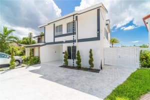 3900 W 10th Dr, Hialeah, FL 33012, Sold 01/05/23