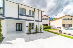 3900 W 10th Dr, Hialeah, FL 33012, Sold 01/05/23