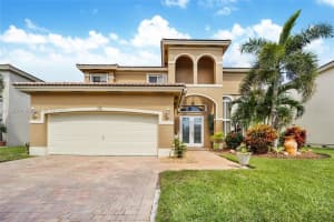 1661 SE 17th St, Homestead, FL 33035, Sold 01/04/23